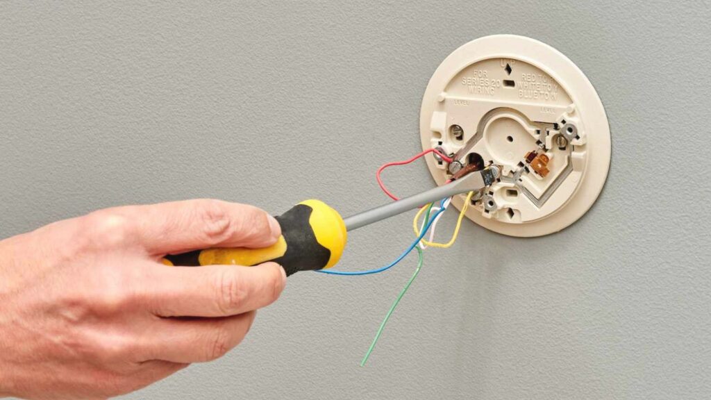 Honeywell Thermostat Wiring: 8 Fatal Mistakes to Avoid 7-dubai-uae Install the new wall plate